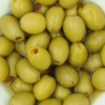 Olives vertes farcies aux tomates séchées<br>